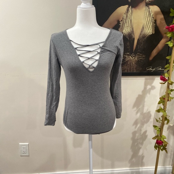 H&M top and fashion nova bottoms NWT Bundle - Picture 3 of 5